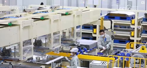 小包裹貫通經濟大動脈 快遞業繁榮發展彰顯中國經濟強勁動力